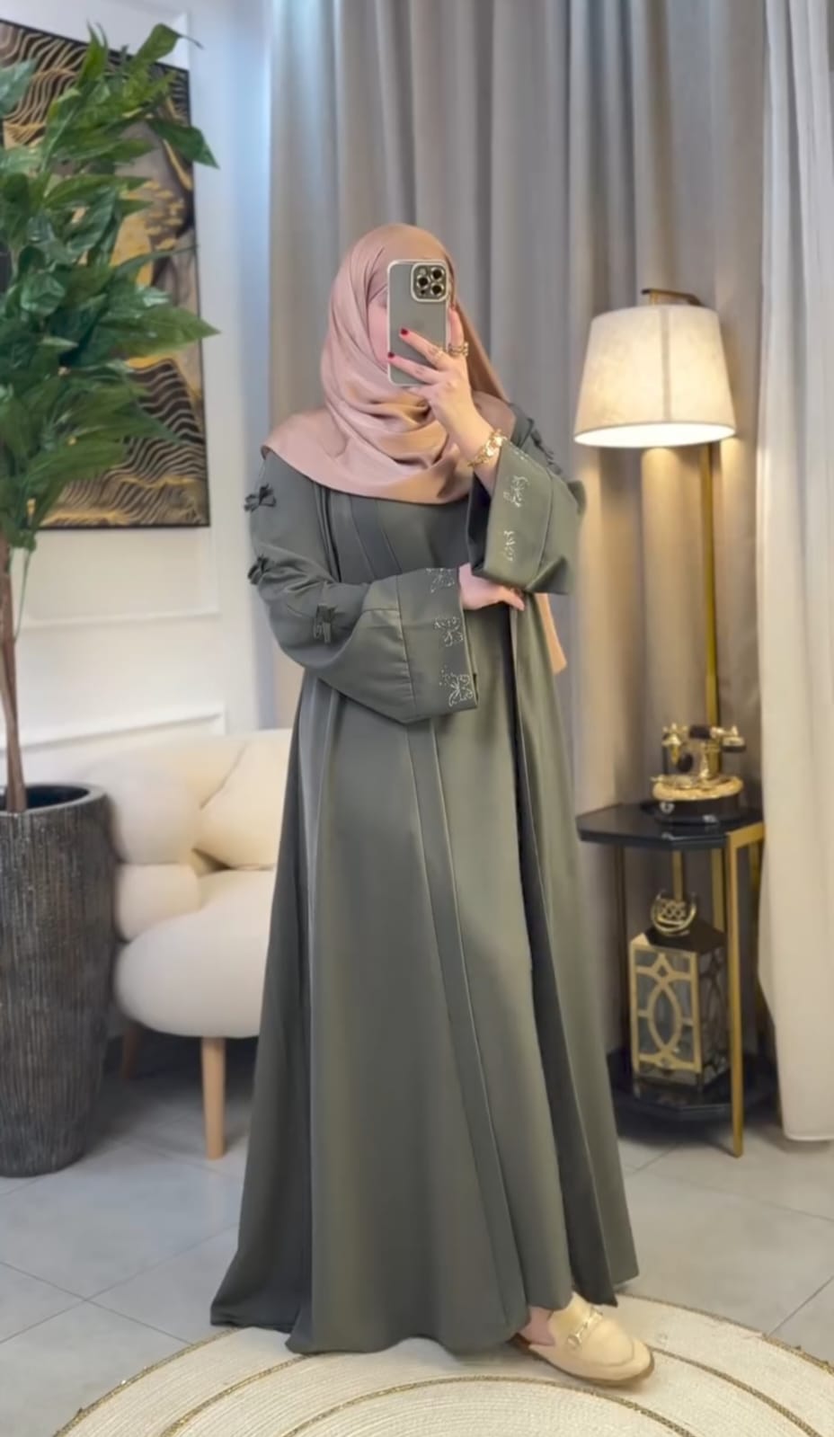 هميزة 2025: آخر صيحات العباية 2 بياس بأقل من ثمن الجملة😍